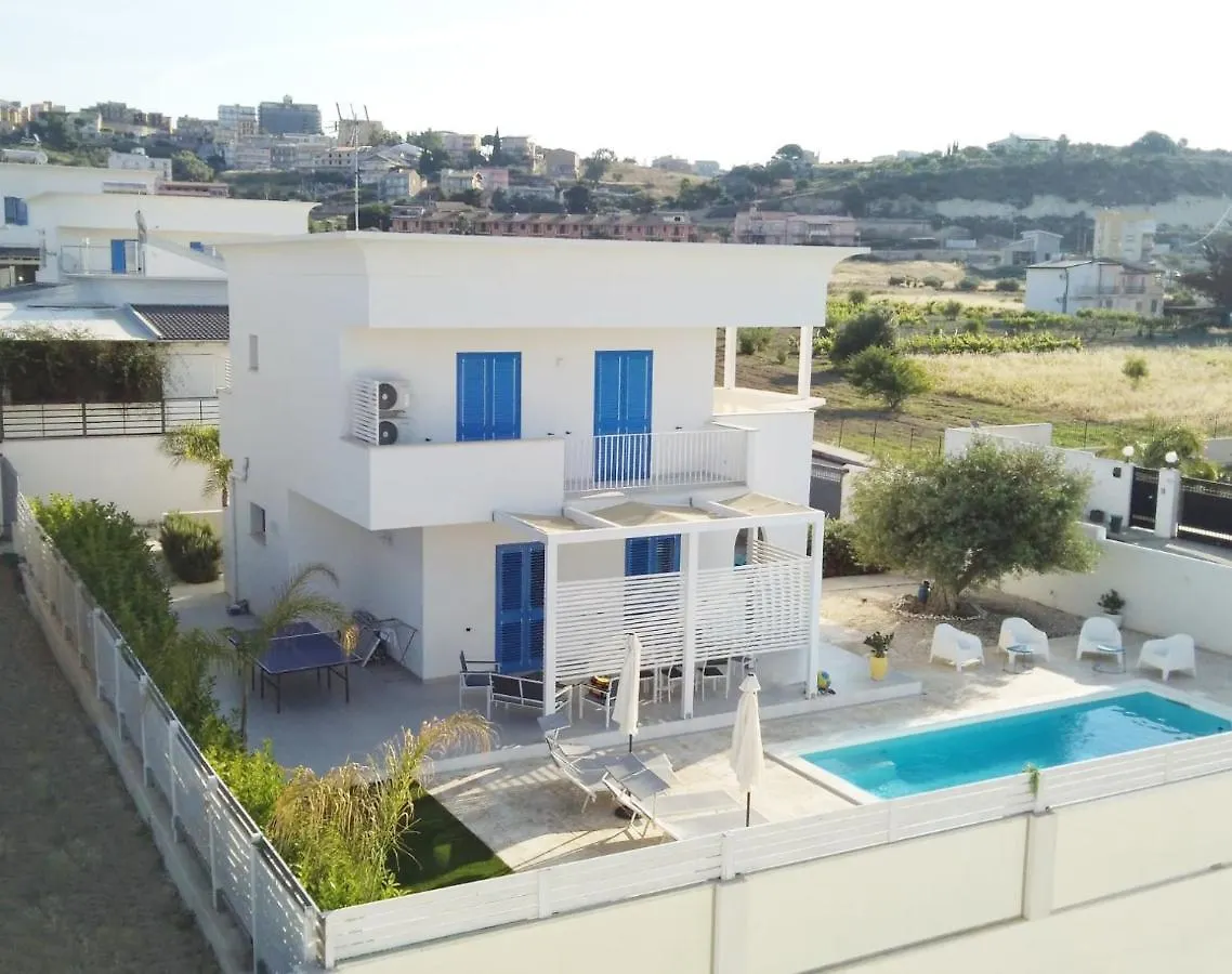 White Wall Luxury Rooms Scala Dei Turchi Realmonte