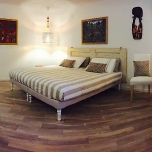  Appartamento A Casa Di Esther Italia